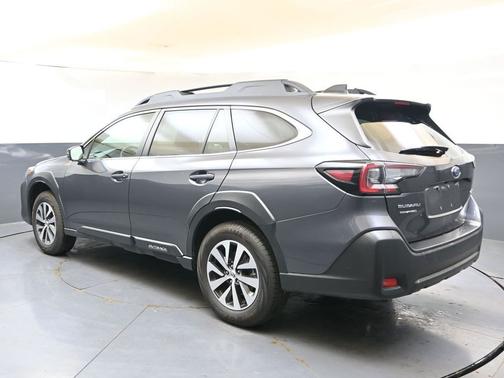 Magnetite Gray Metallic 2025 Subaru Outback Premium