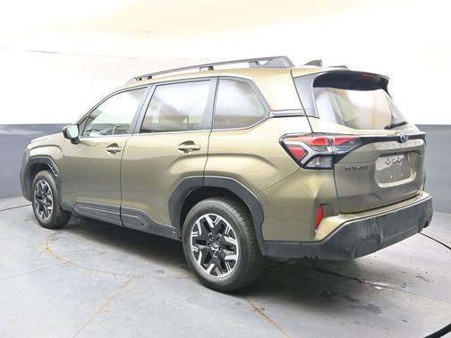 Autumn Green 2025 Subaru Forester Premium