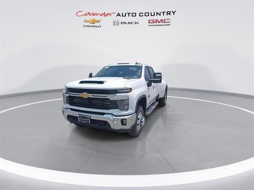 2025 Chevrolet Silverado 3500 LT