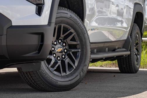 2024 Chevrolet Silverado EV WT