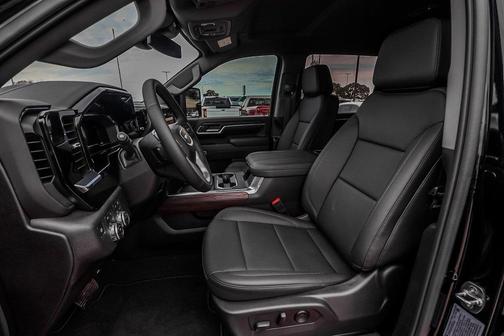 2025 GMC Sierra 2500 SLT