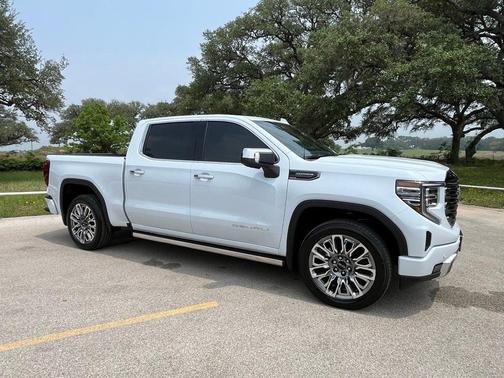 Glacier White 2026 GMC Sierra 1500 Denali Ultimate