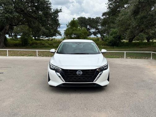 Aspen White 2024 Nissan Sentra SV