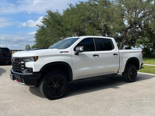 Summit White 2023 Chevrolet Silverado 1500 ZR2