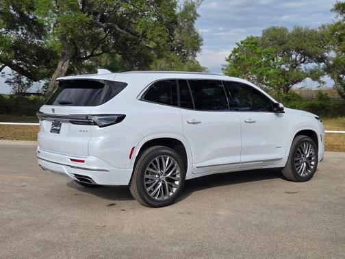 White Tri-Coat 2026 Buick Enclave Avenir