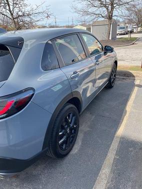 Urban Gray Pearl 2025 Honda HR-V AWD Sport