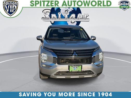 Alloy Silver Metallic 2023 Mitsubishi Outlander SE
