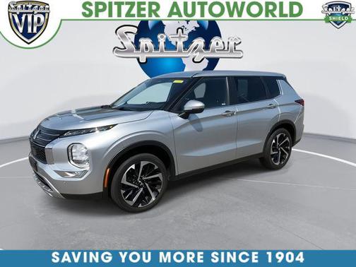 Alloy Silver Metallic 2023 Mitsubishi Outlander SE