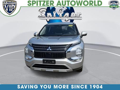 Alloy Silver Metallic 2023 Mitsubishi Outlander SE