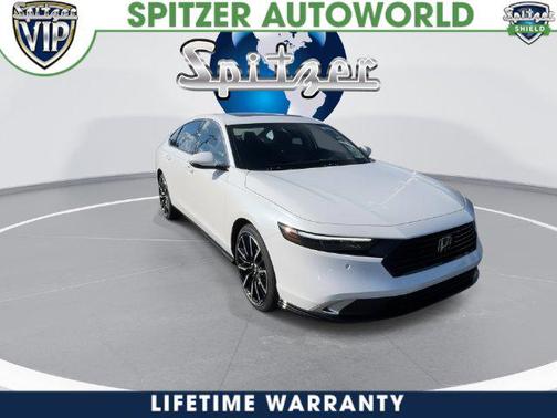 Platinum White Pearl 2026 Honda Accord Hybrid Touring