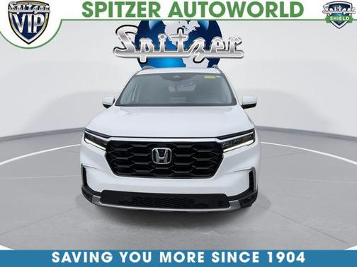 Platinum White Pearl 2025 Honda Pilot Touring 8-Passenger