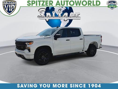 Summit White 2025 Chevrolet Silverado 1500 Custom