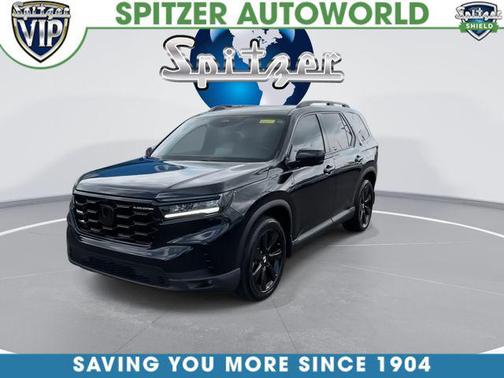 Crystal Black Pearl 2025 Honda Pilot Black Edition