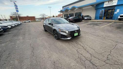 2023 Nissan Altima SR FWD