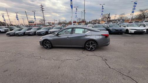 2023 Nissan Altima SR FWD