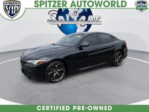 Vulcano Black Metallic 2023 Alfa Romeo Giulia Estrema AWD