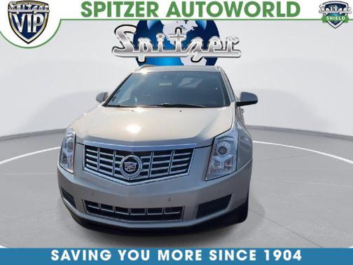 Silver Coast Metallic 2015 Cadillac SRX Luxury Collection