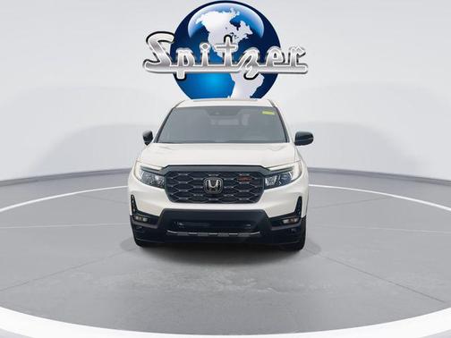 Platinum White Pearl 2026 Honda Ridgeline TrailSport+