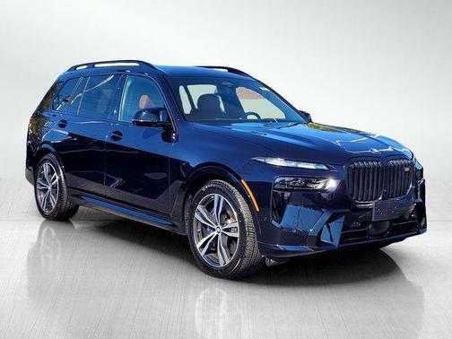 2025 BMW X7 M60i