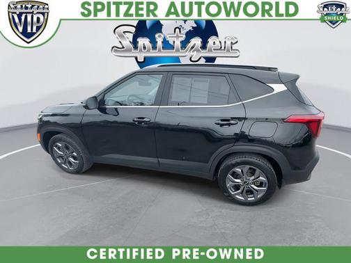 Fusion Black 2024 Kia Seltos S