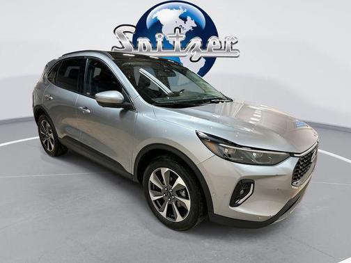ICONIC SILVER METALLIC 2023 Ford Escape Platinum