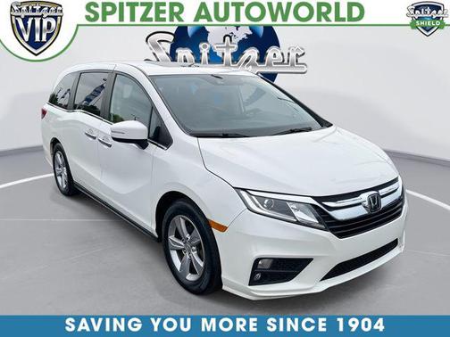 White Diamond Pearl 2018 Honda Odyssey EX-L
