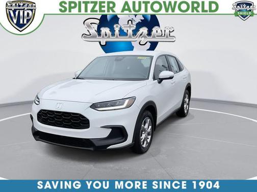 Platinum White Pearl 2024 Honda HR-V LX