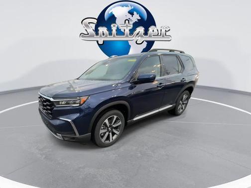 2025 Honda Pilot Touring 8-Passenger