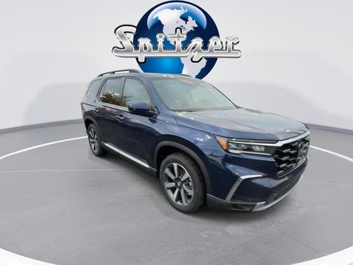 2025 Honda Pilot Touring 8-Passenger