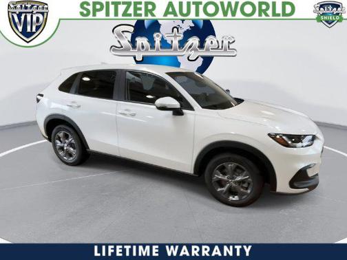 Platinum White Pearl 2027 Honda HR-V LX