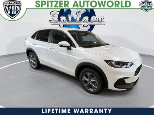Platinum White Pearl 2027 Honda HR-V LX