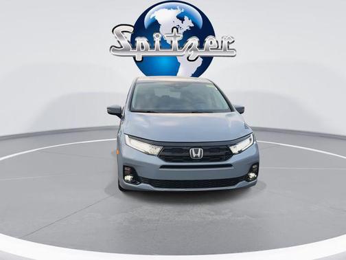 Sonic Gray Pearl 2026 Honda Odyssey Elite