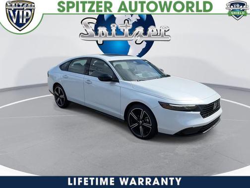 Platinum White Pearl 2026 Honda Accord SE