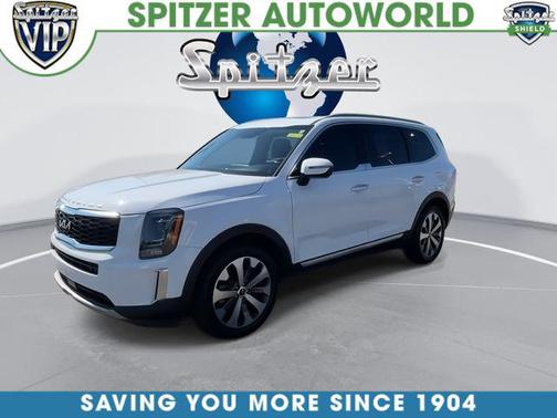 Glacial White Pearl 2022 Kia Telluride S
