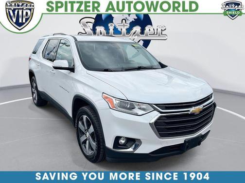 Iridescent Pearl Tricoat 2018 Chevrolet Traverse LT Leather