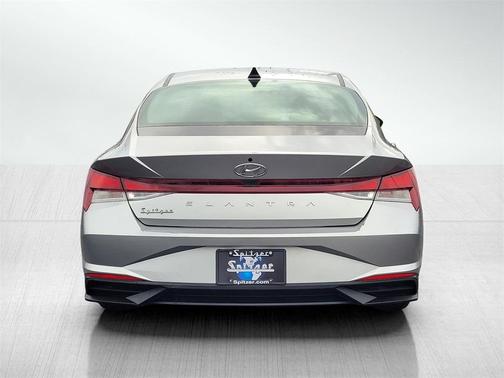 2021 Hyundai ELANTRA SE