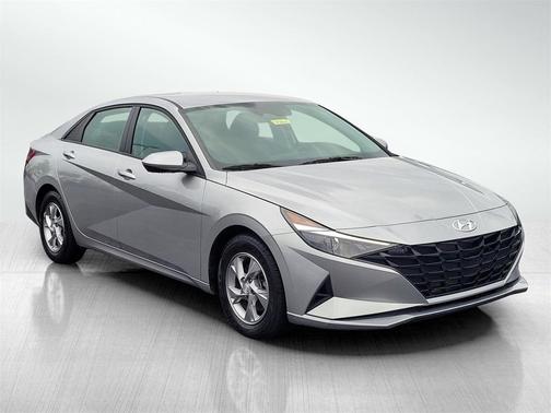 2021 Hyundai ELANTRA SE
