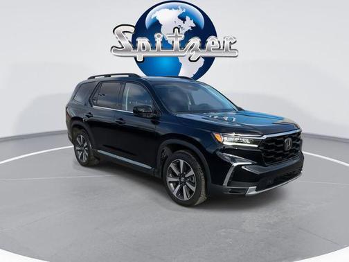2024 Honda Pilot Touring 8-Passenger