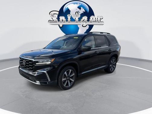 2024 Honda Pilot Touring 8-Passenger