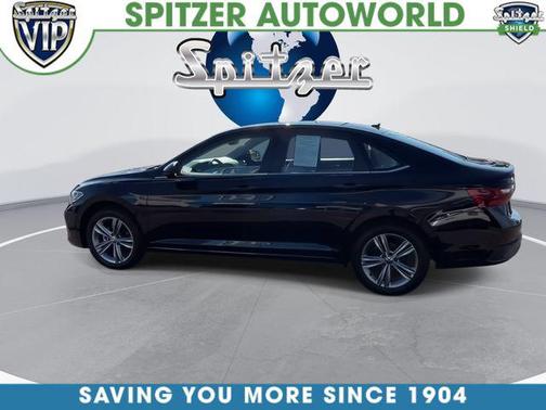 Deep Black Pearl 2023 Volkswagen Jetta 1.5T SE