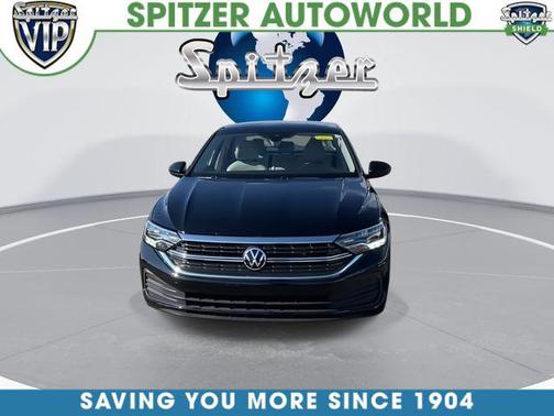 Deep Black Pearl 2023 Volkswagen Jetta 1.5T SE