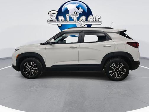 Summit White 2023 Chevrolet Trailblazer ACTIV