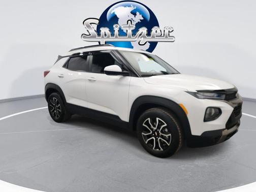 Summit White 2023 Chevrolet Trailblazer ACTIV
