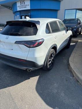 Platinum White Pearl 2023 Honda HR-V AWD Sport
