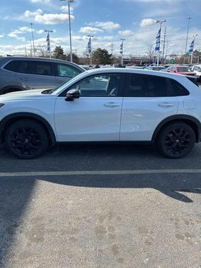 Platinum White Pearl 2023 Honda HR-V AWD Sport