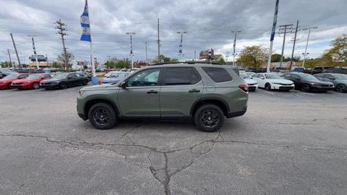 Ash Green Metallic 2026 Honda Pilot TrailSport