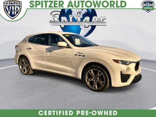 Bianco 2023 Maserati Levante Modena