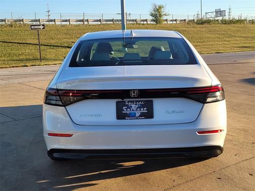 2024 Honda Accord LX 1.5T
