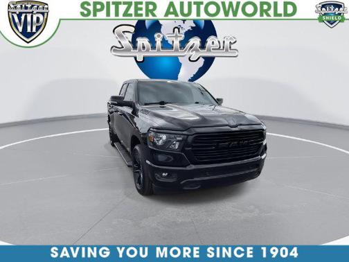 Diamond Black Crystal Pearlcoat 2021 RAM 1500 Big Horn/Lone Star