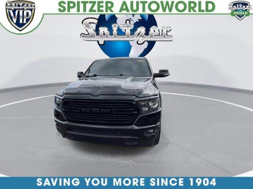Diamond Black Crystal Pearlcoat 2021 RAM 1500 Big Horn/Lone Star